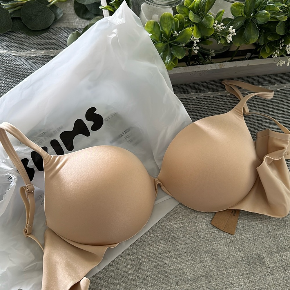 NWT Skims teardrop push up bra size 36b